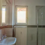 Kunstvoll - Individuelle 4-zimmer Mit Balkon In *