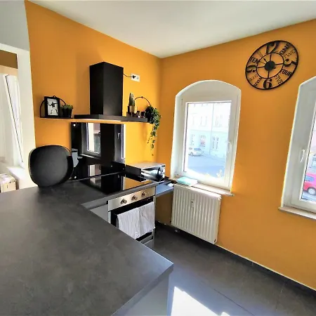 Kunstvoll - Individuelle 4-zimmer Mit Balkon In Apartment