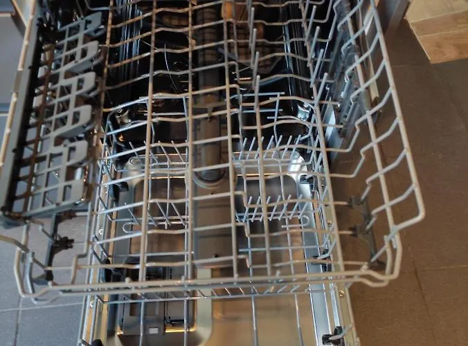 Kunstvoll - Individuelle 4-zimmer Mit Balkon In