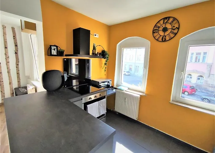 Kunstvoll - Individuelle 4-zimmer Mit Balkon In 公寓